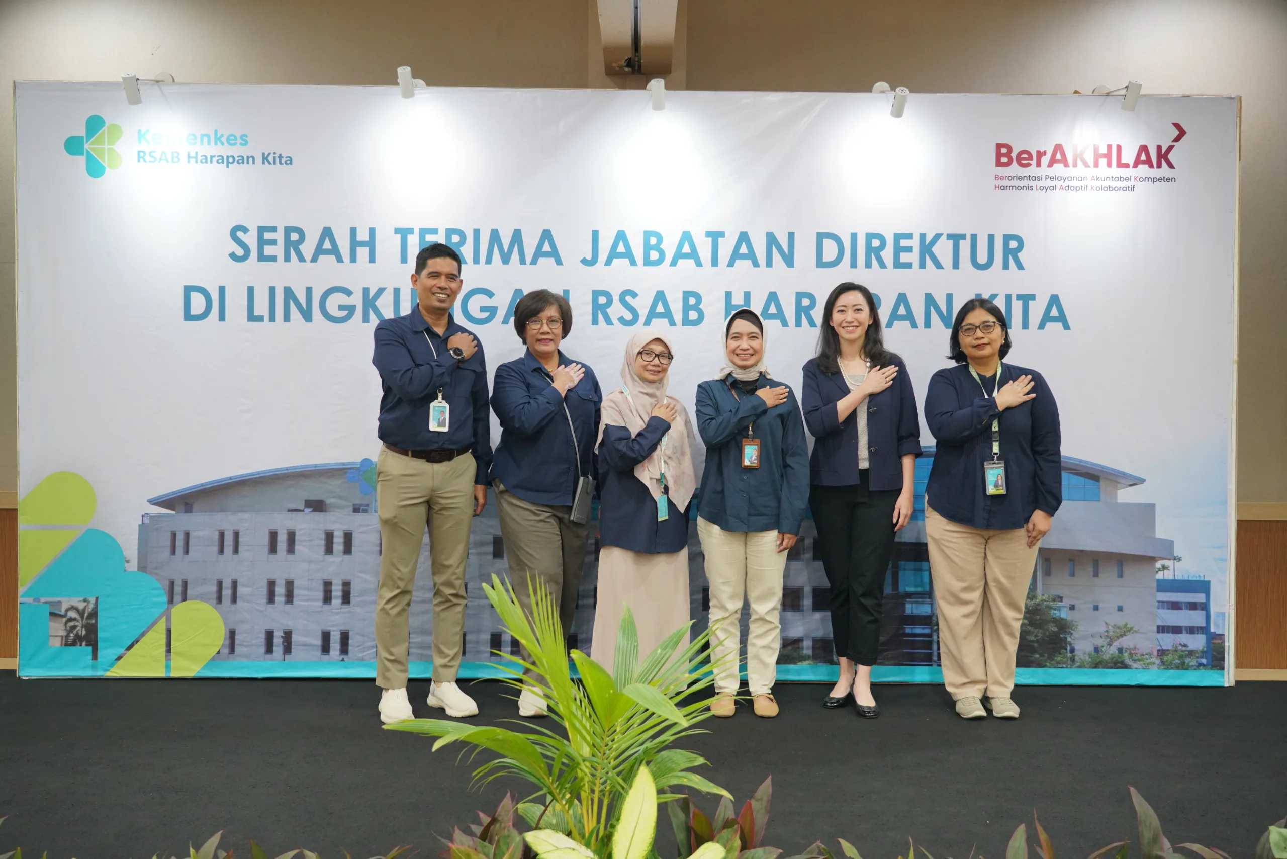 SERAH TERIMA JABATAN DIREKTUR SDM, PENDIDIKAN, DAN PENELITIAN RSAB HARAPAN KITA JAKARTA