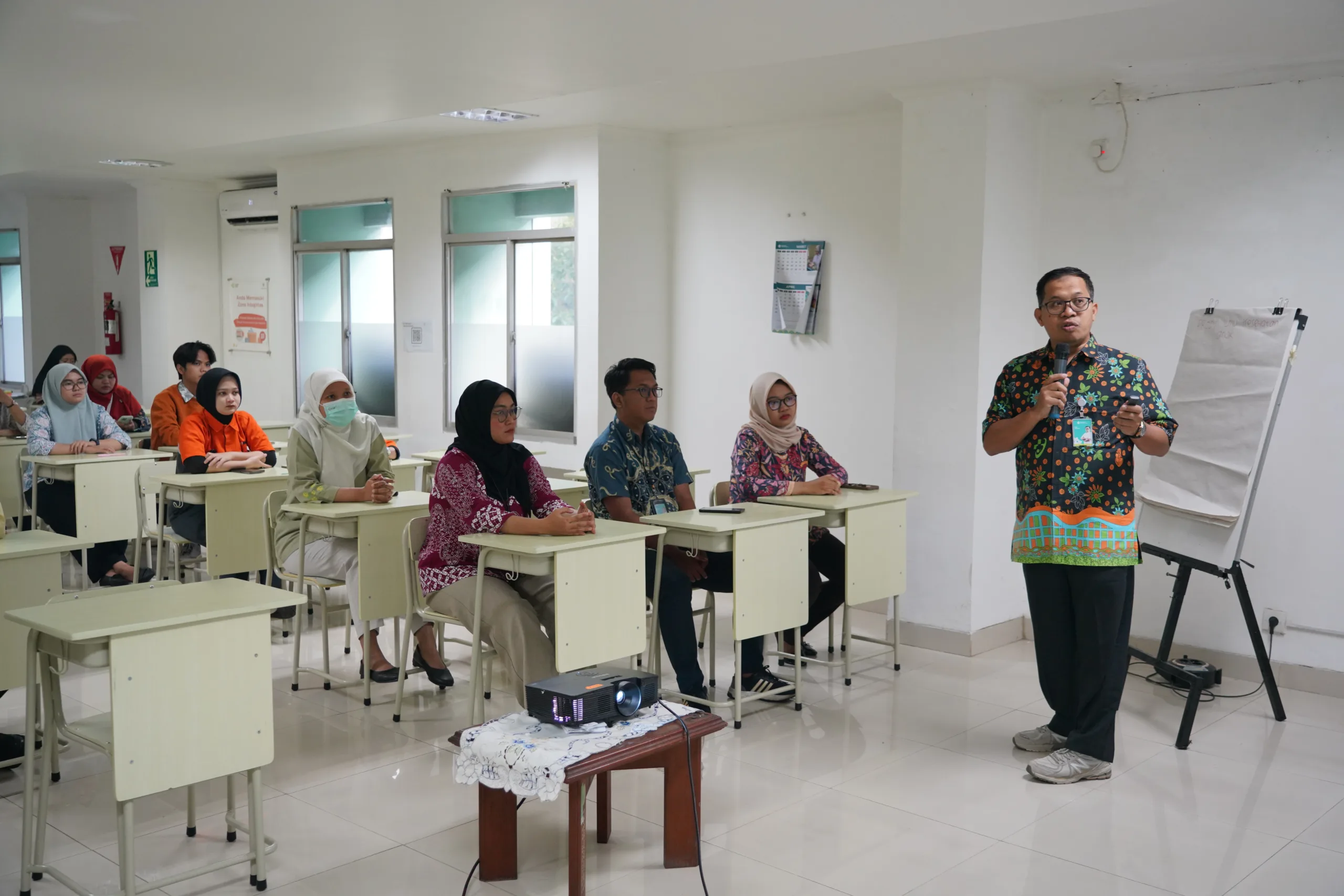 PELATIHAN SERVICE EXCELLENT RSAB HARAPAN KITA 2025